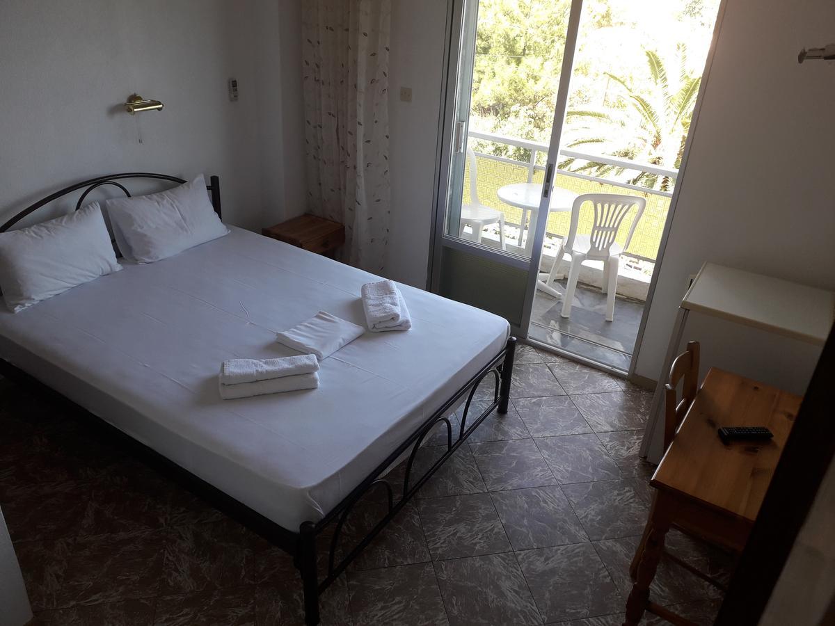 Hotel Kinira Extérieur photo