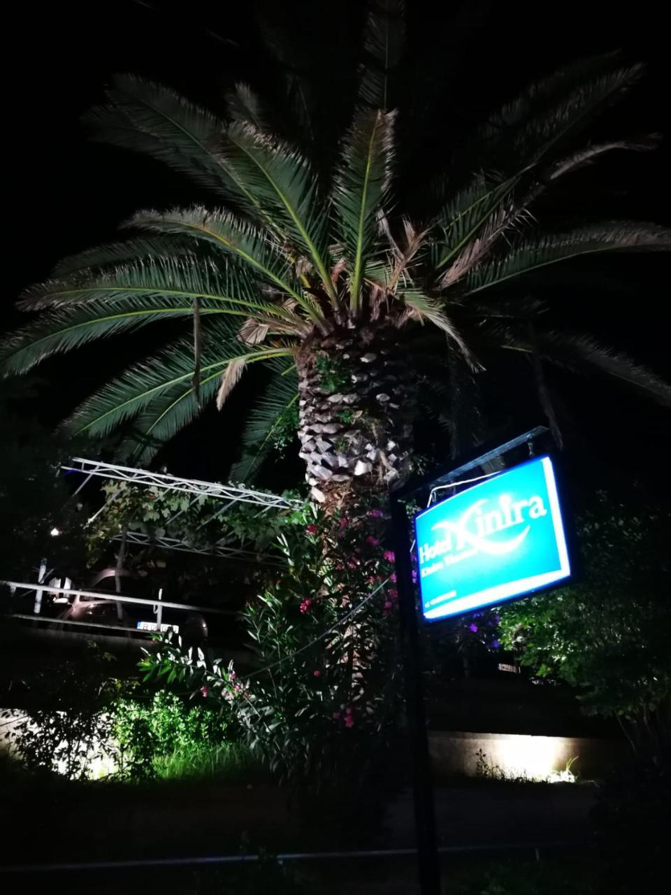 Hotel Kinira Extérieur photo